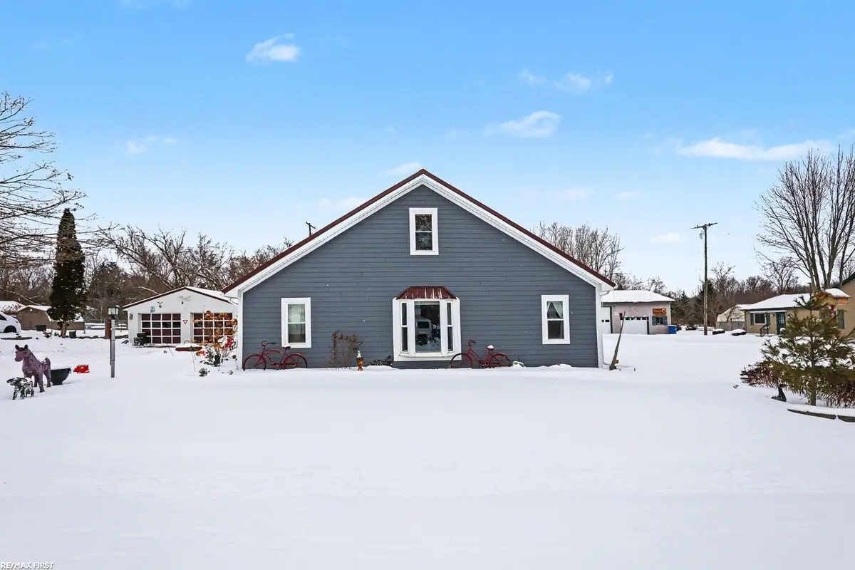99 E Elmwood, Leonard, MI 48367 - Image #1