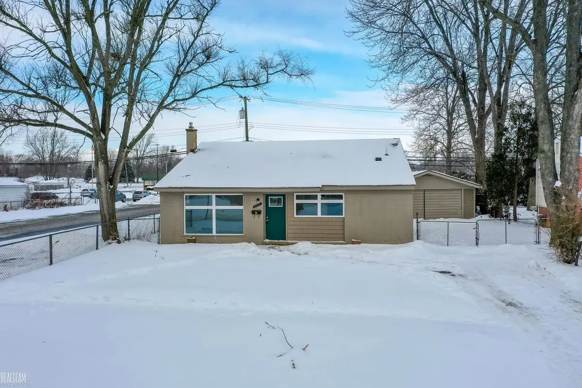 21425 Sunnyview, Clinton Township, MI 48035 - #1