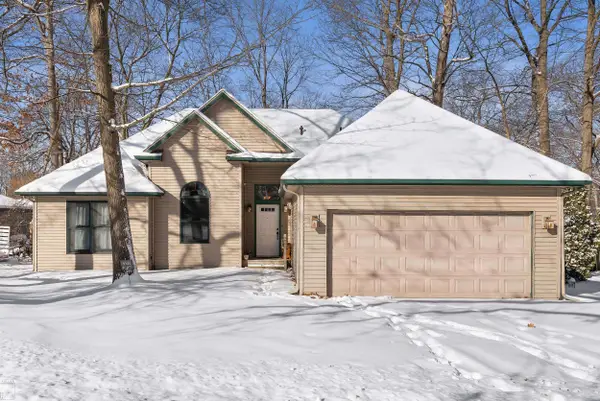 6485 Woodland, Whitmore Lake, MI 48189