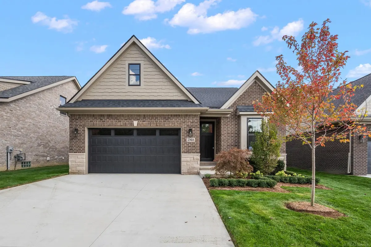 5884 Willow Grove, Troy, MI 48085 - #1