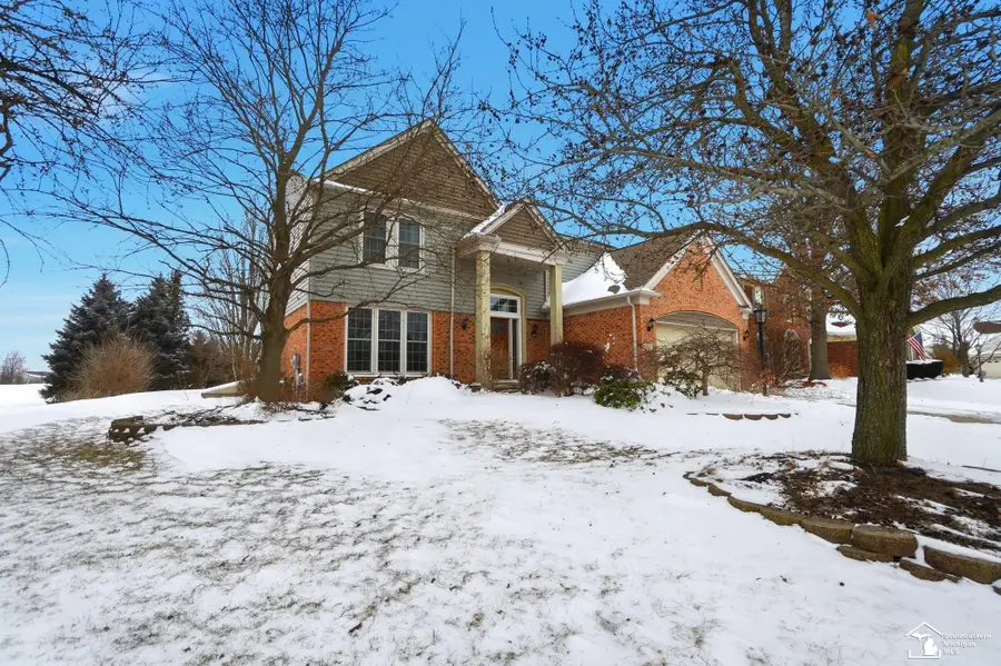 830 Kings Park, Monroe, MI 48161 - #2