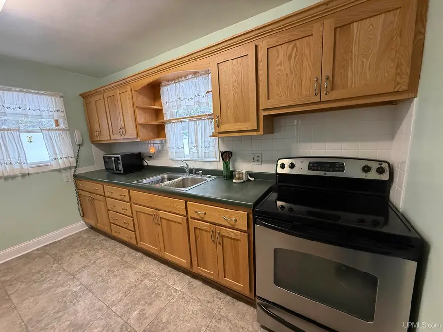 4998 W Spruce, Hurley, WI 54534 - #3