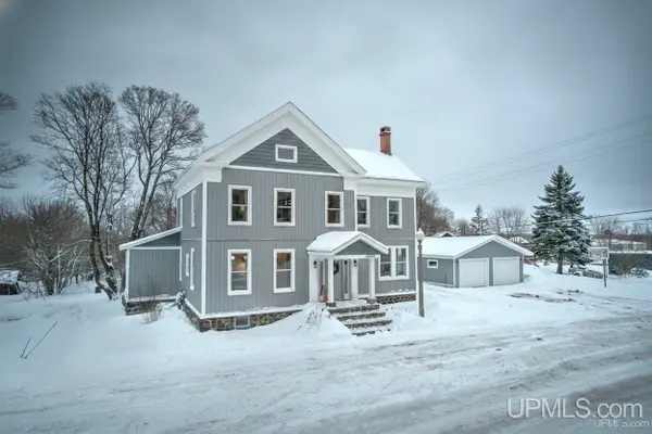 20068 5th, Hancock, MI 49930