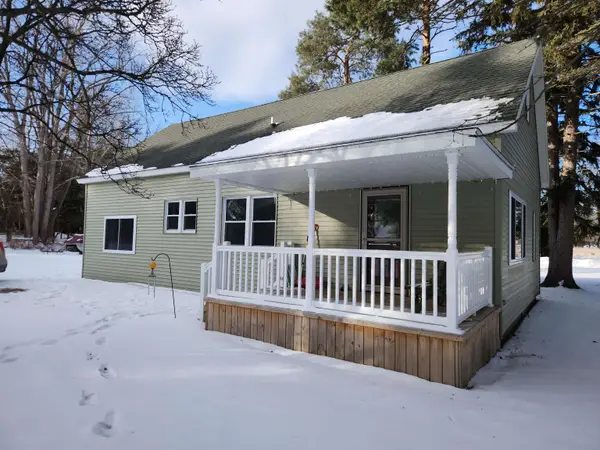 994 S Poseyville, Midland, MI 48640