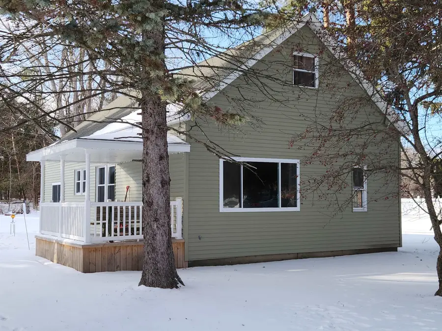 994 S Poseyville, Midland, MI 48640 - #3