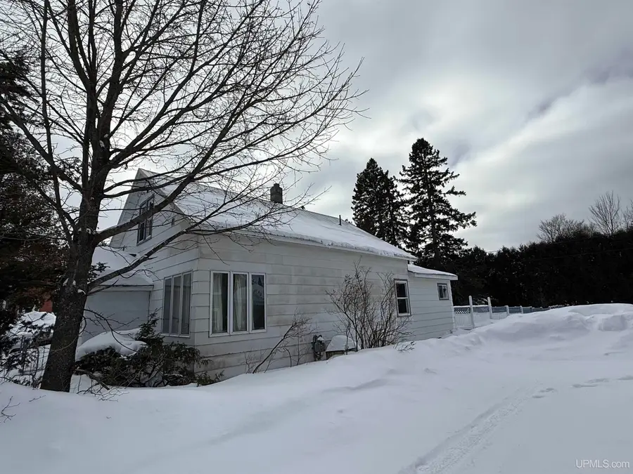 175 N Maple, Gwinn, MI 49841 - #3