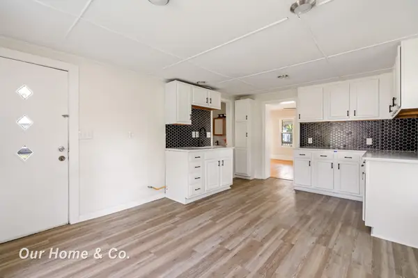 240 W 3rd, Imlay City, MI 48444