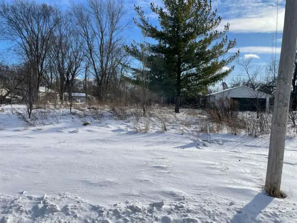 2112 Annesley, Saginaw, MI 48601