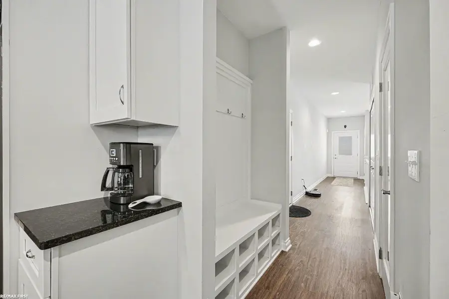 47050 Brookview, New Baltimore, MI 48047 - Image #3