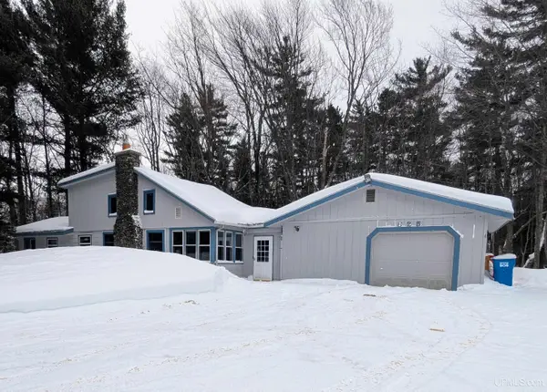825 Brookton, Marquette, MI 49855