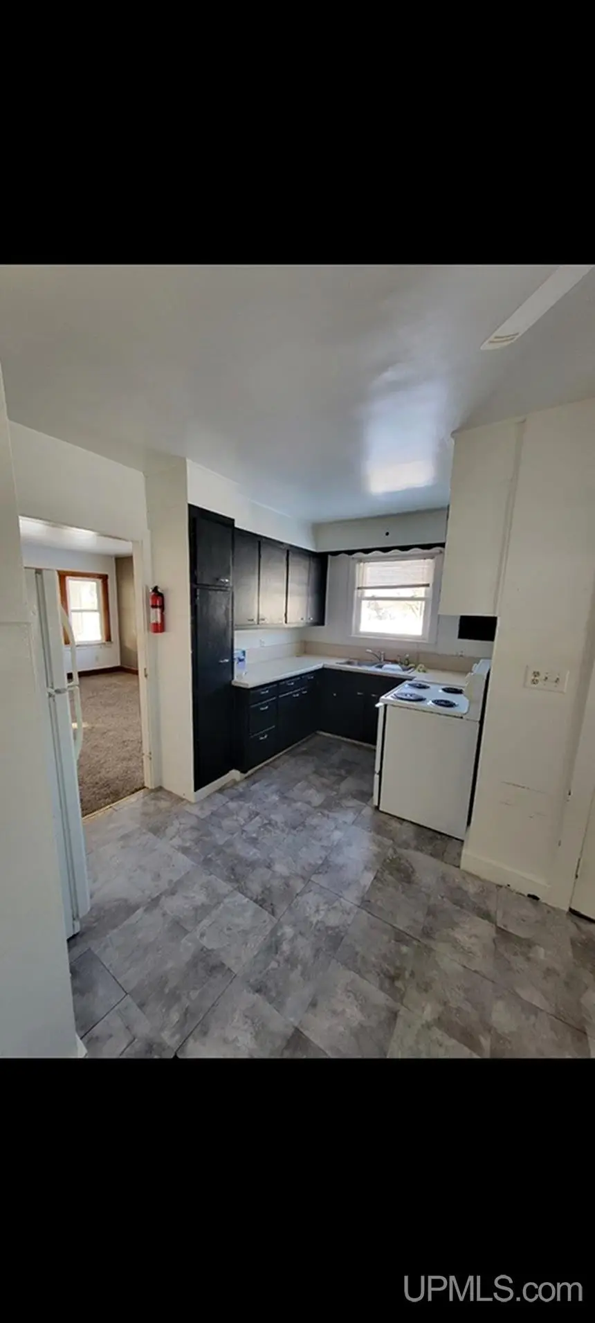 501 Sterling, Kingsford, MI 49802 - Image #2