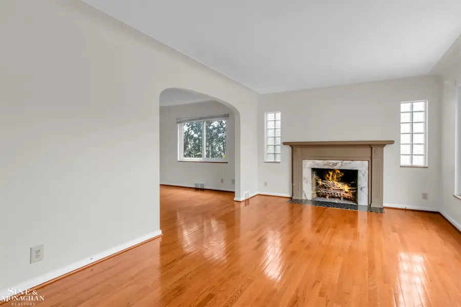 796-798 Harcourt, Grosse Pointe Park, MI 48230 - #2