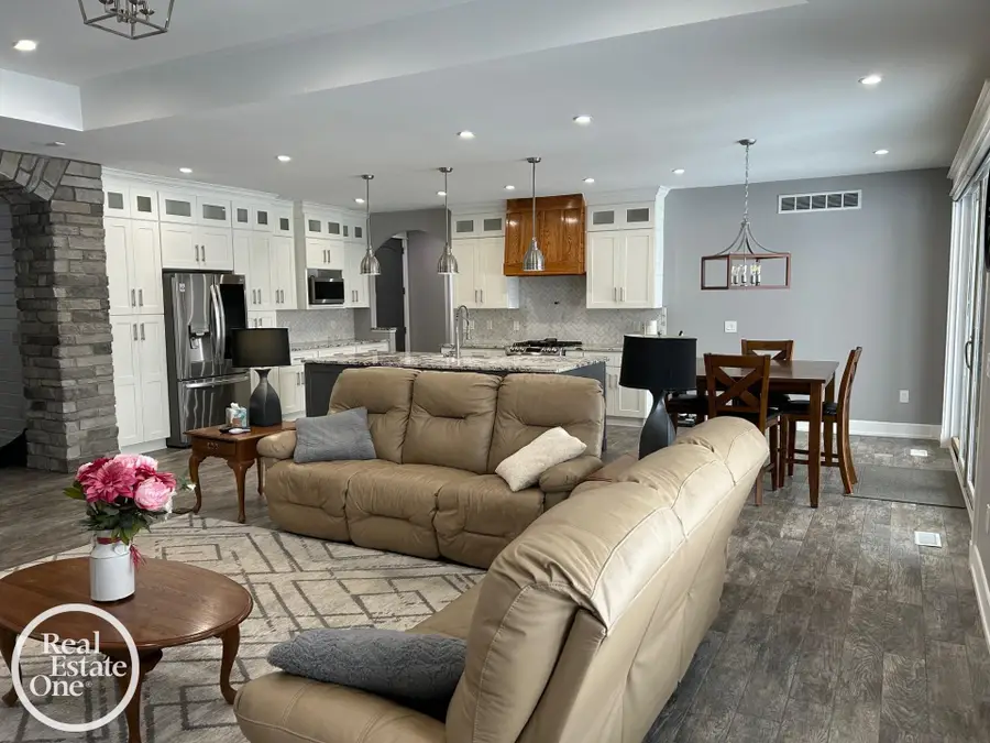 6926 Palms, Fair Haven, MI 48023 - #2