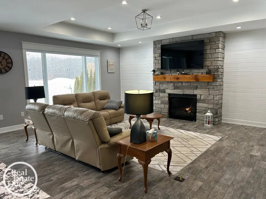 6926 Palms, Fair Haven, MI 48023 - #3