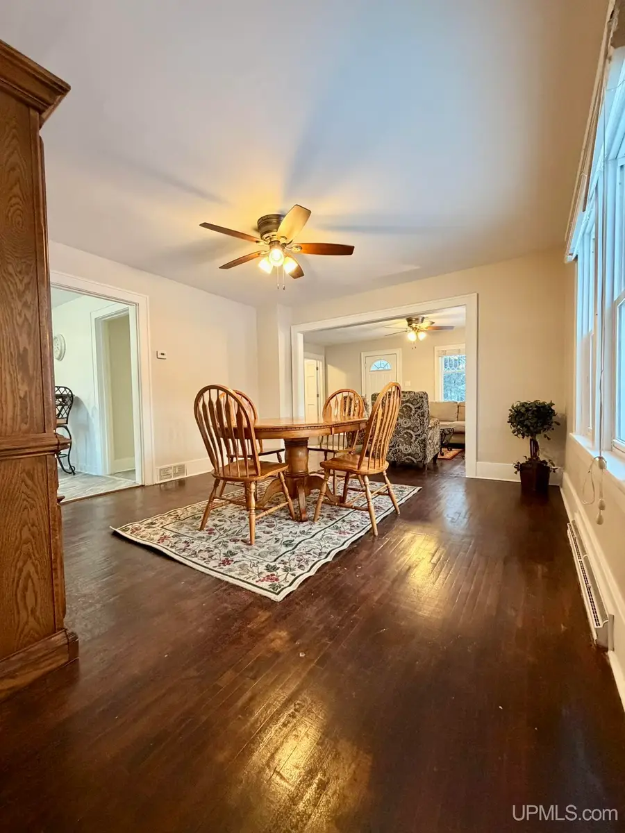 132 Withworth, Kingsford, MI 49802 - Image #3