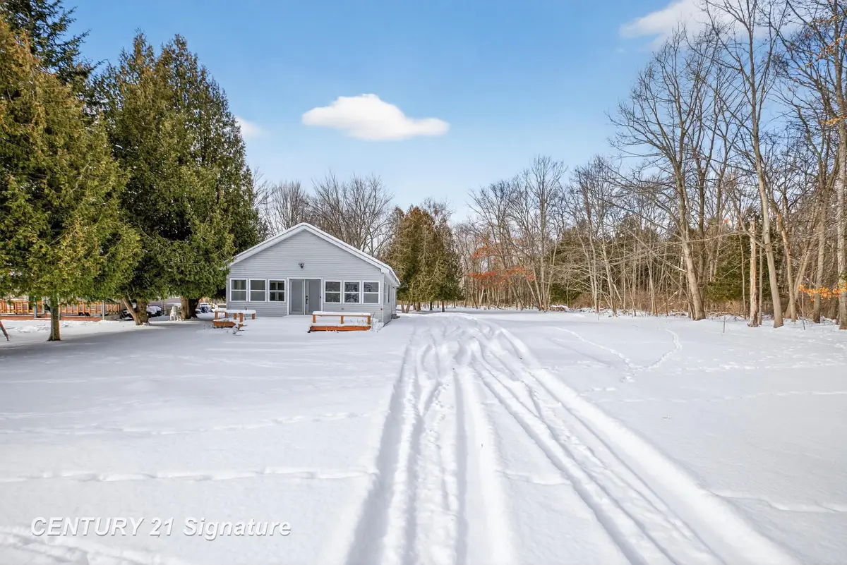 1647 N Huron, Tawas City, MI 48763 - Image #1