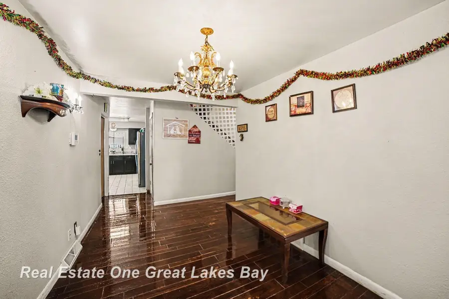 2437 Barnard, Saginaw, MI 48602 - #2