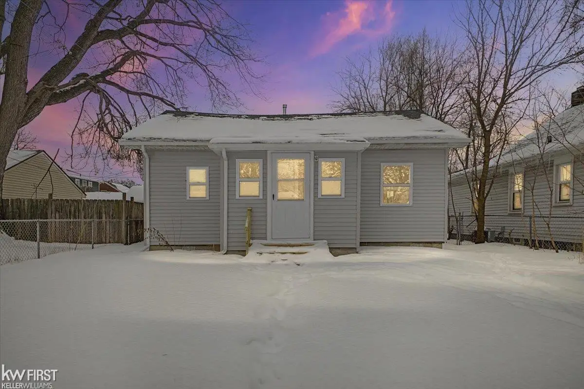 586 E Hayes, Hazel Park, MI 48030 - #1