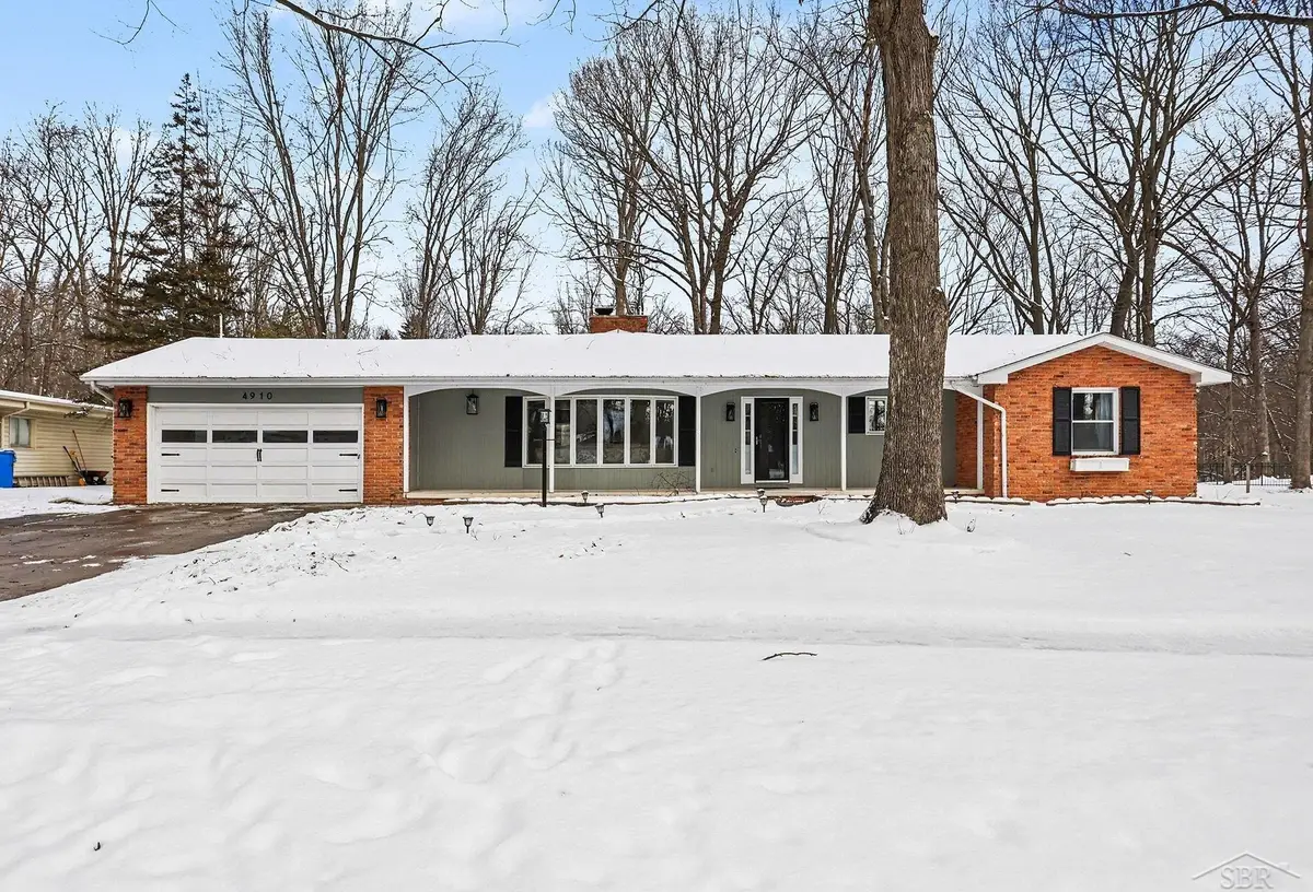 4910 Sturgeon Creek, Midland, MI 48640 - Image #1
