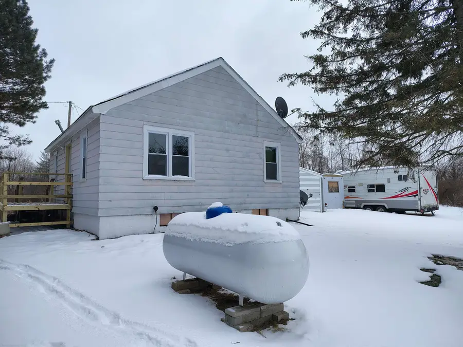 4705 Waltan, Vassar, MI 48768 - #3