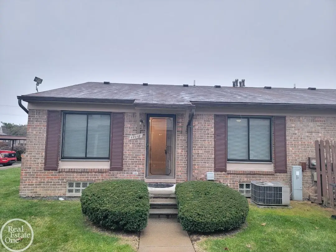 17118 Kingsbrooke #77, Clinton Township, MI 48038 - Image #1