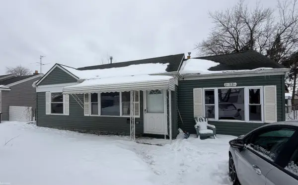 27321 Grandmont, Roseville, MI 48066