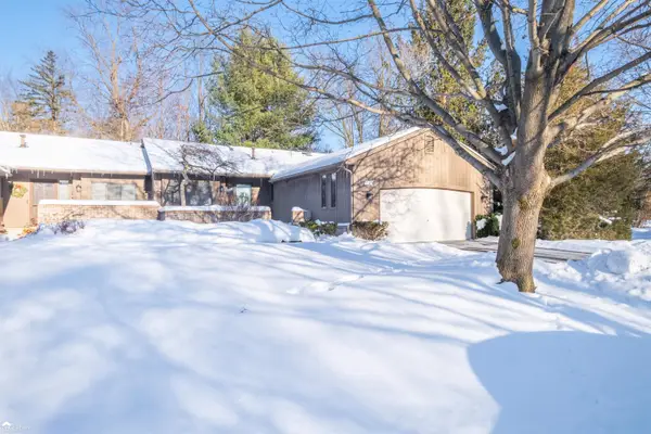 1107 Oak Pointe Unit#48, Waterford, MI 48327