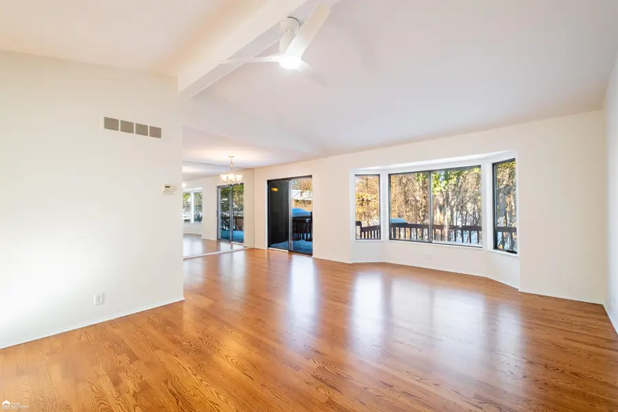 1107 Oak Pointe Unit#48, Waterford, MI 48327 - #3