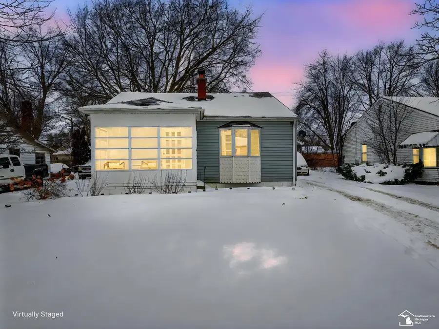 3264 Chippewa, Monroe, MI 48162 - #2