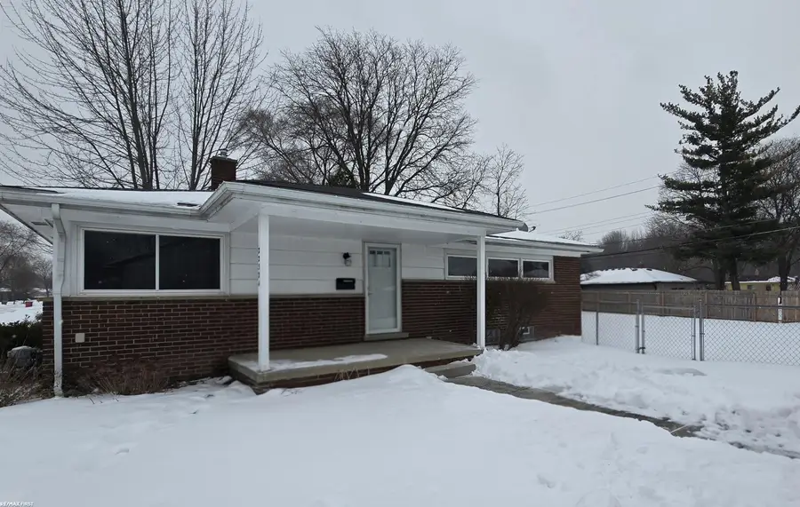 22324 Spitzley, Clinton Township, MI 48035 - #2