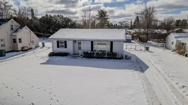 205 W 4th, Gladwin, MI 48624