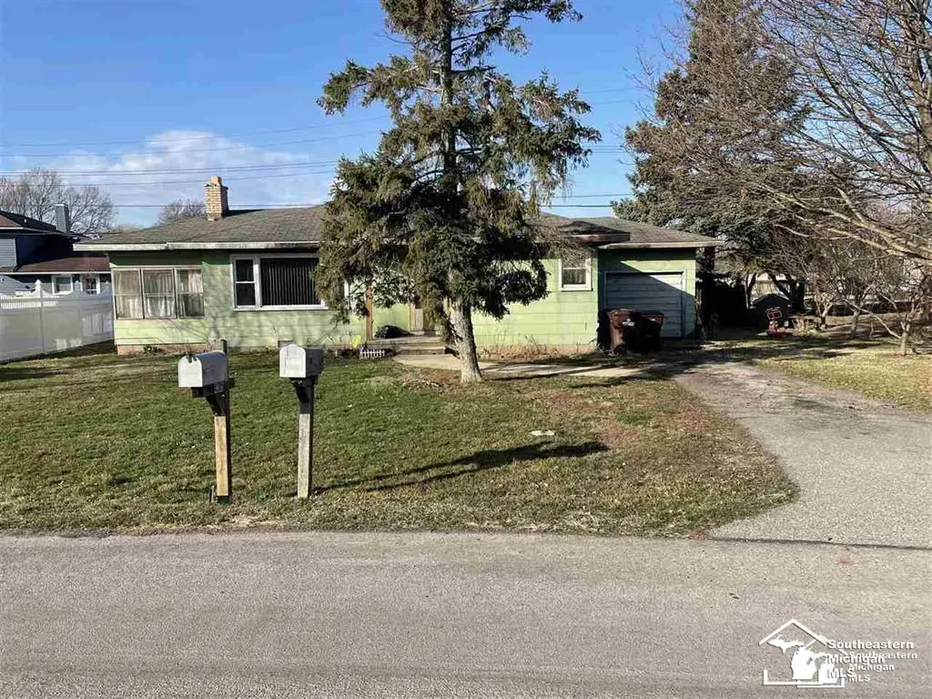 4385 Dixon, Newport, MI 48166 - #1