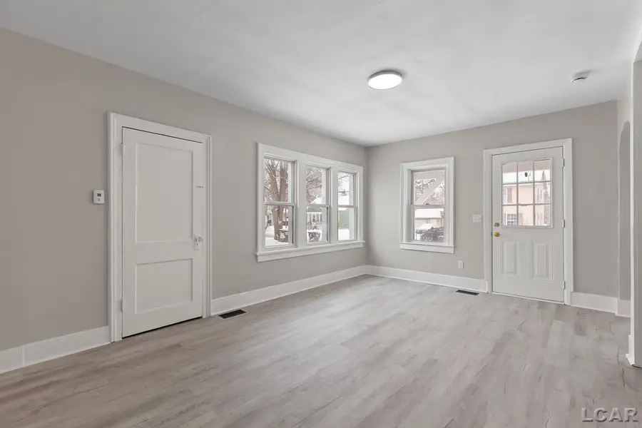 822 Elm, Adrian, MI 49221 - Image #2