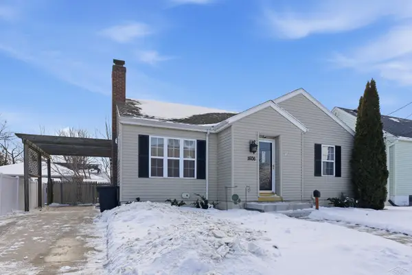 1606 Essex, Essexville, MI 48732