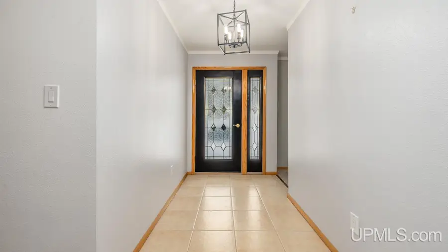 201 Cleveland, Kingsford, MI 49802 - #2