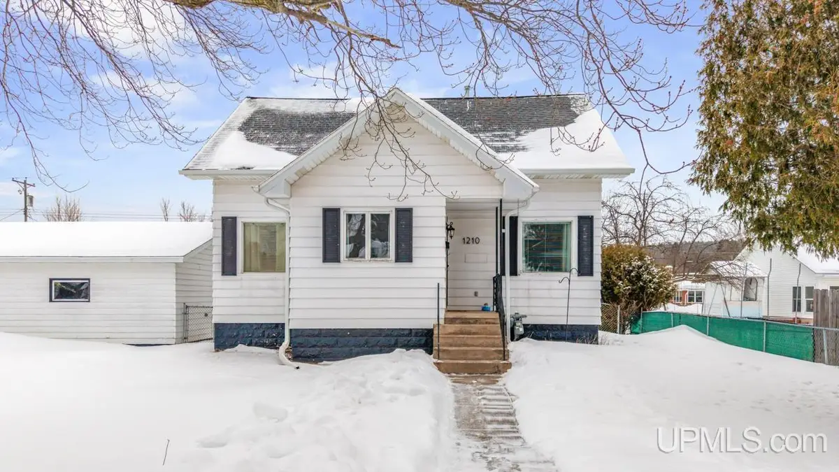 1210 W A, Iron Mountain, MI 49801 - #1