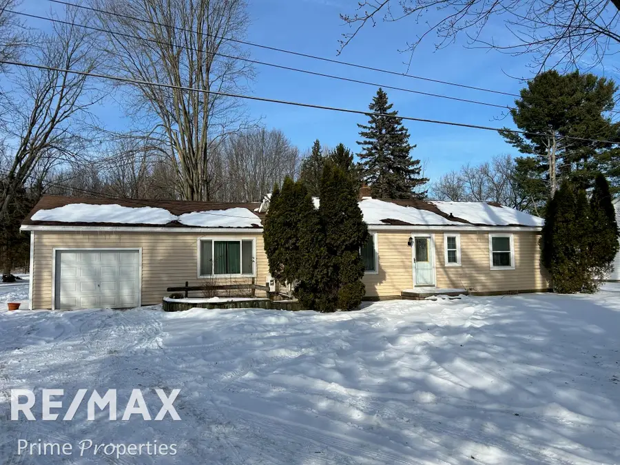 1408 W Wilson, Clio, MI 48420 - #2