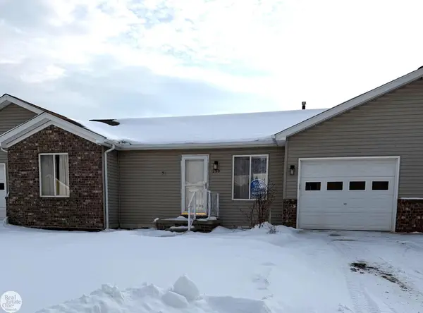 250 Huron, Marine City, MI 48039