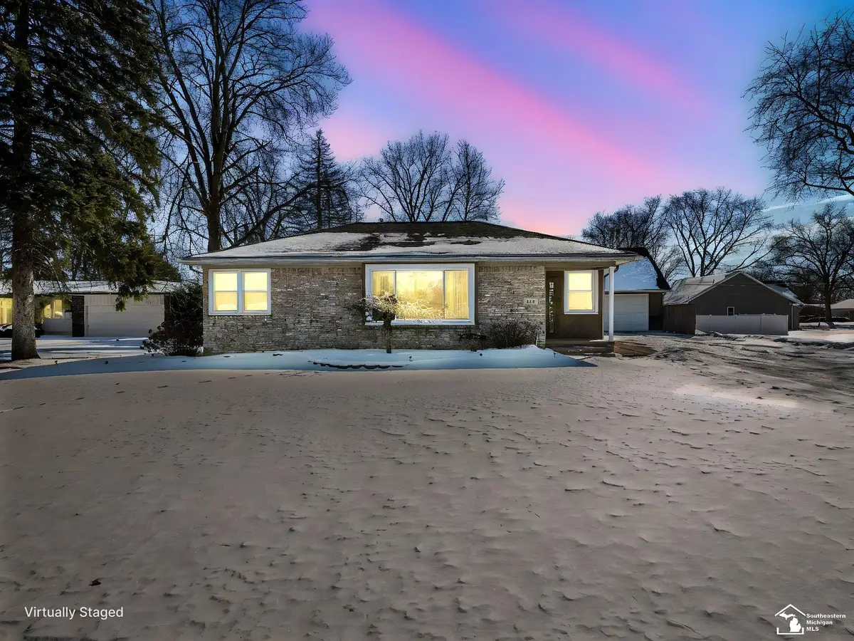 616 Cole, Monroe, MI 48162 - #1