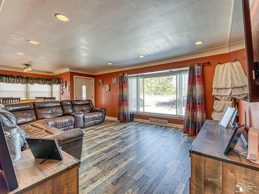 616 Cole, Monroe, MI 48162 - #3