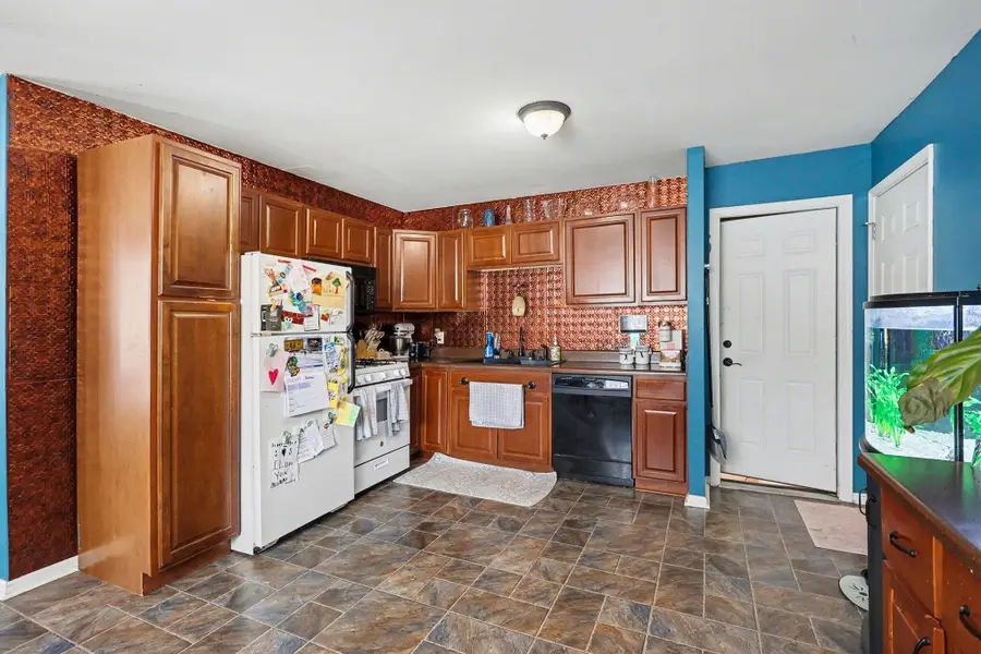 3013 Spruce, Midland, MI 48640 - Image #3