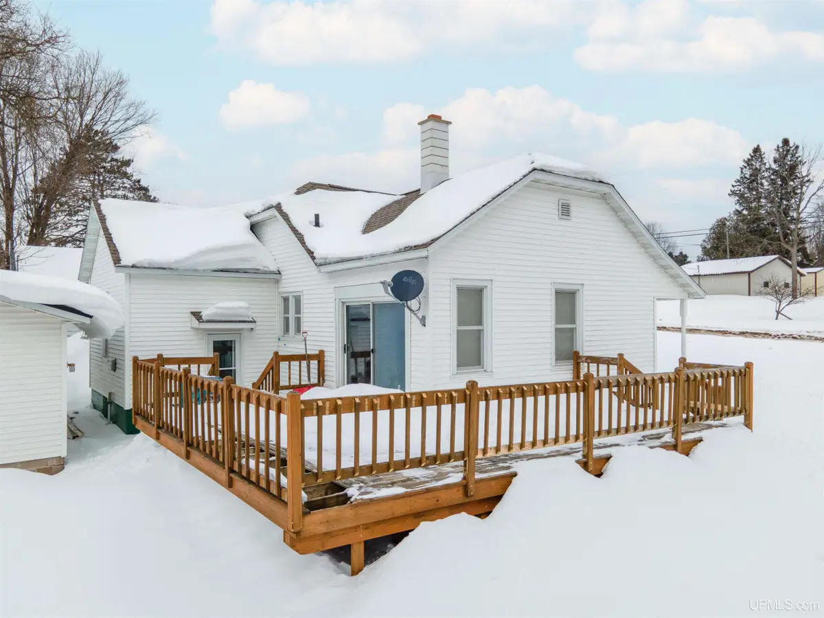 430 Iris, Iron River, MI 49935 - #1