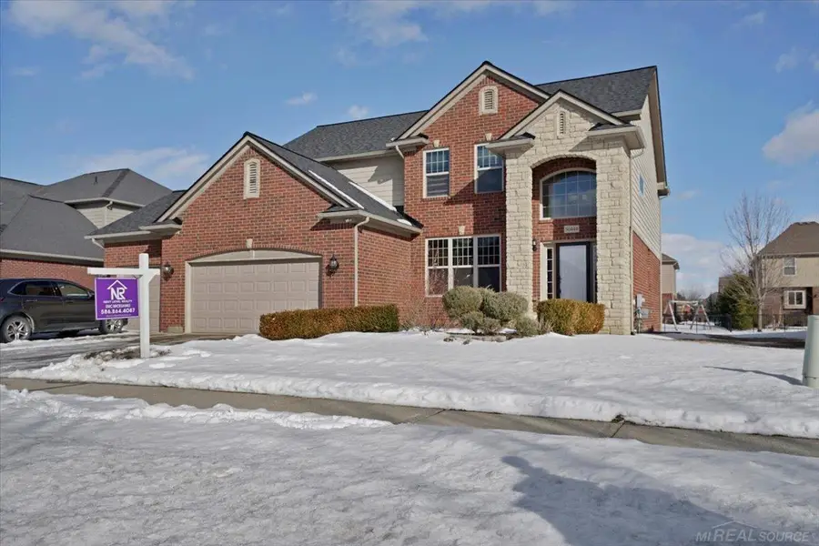 50444 Pinnacle Woods, Macomb, MI 48042 - #2