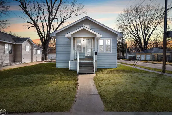 18404 Dalby, Redford, MI 48240