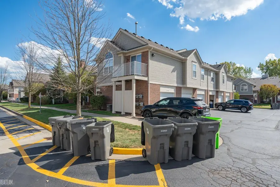 15357 Yale, Clinton Township, MI 48038 - #2