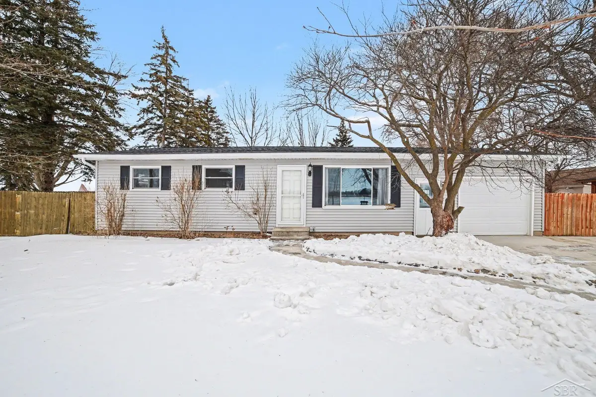 710 W North Union, Auburn, MI 48611 - #1