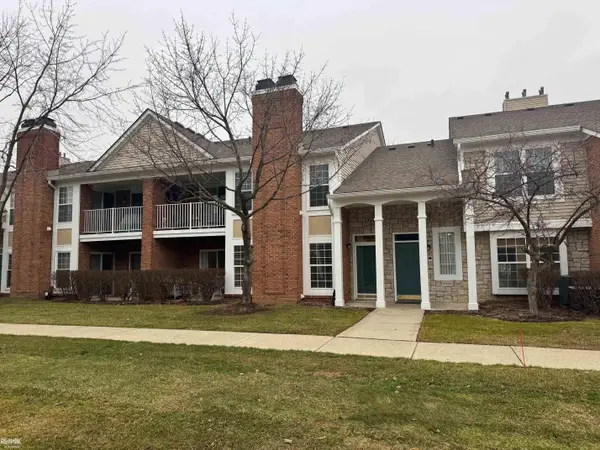 56145 N Troon, Utica, MI 48316