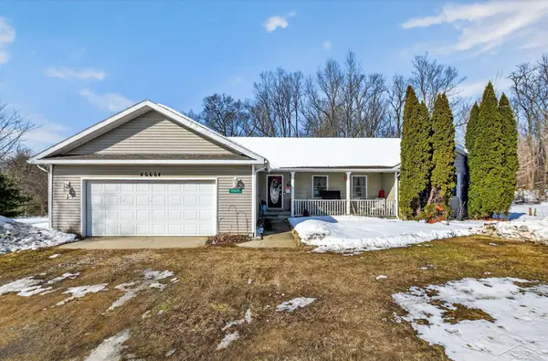 46664 County Road 374, Paw Paw, MI 49079