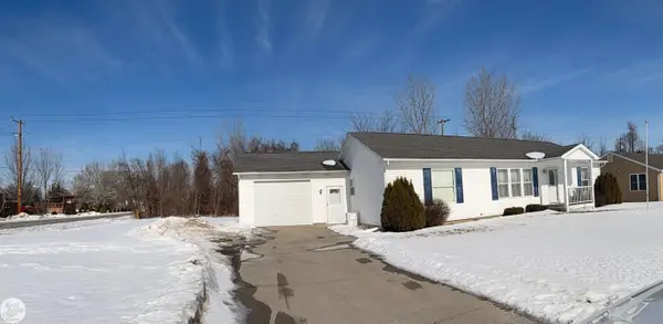 988 Chartier, Marine City, MI 48039