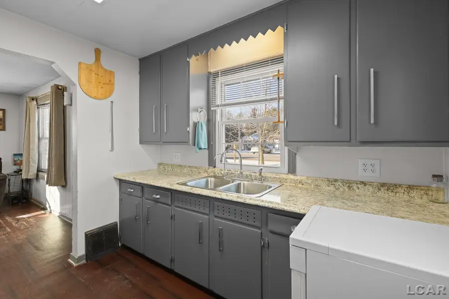 1785 N Rollin, Hudson, MI 49247 - #3